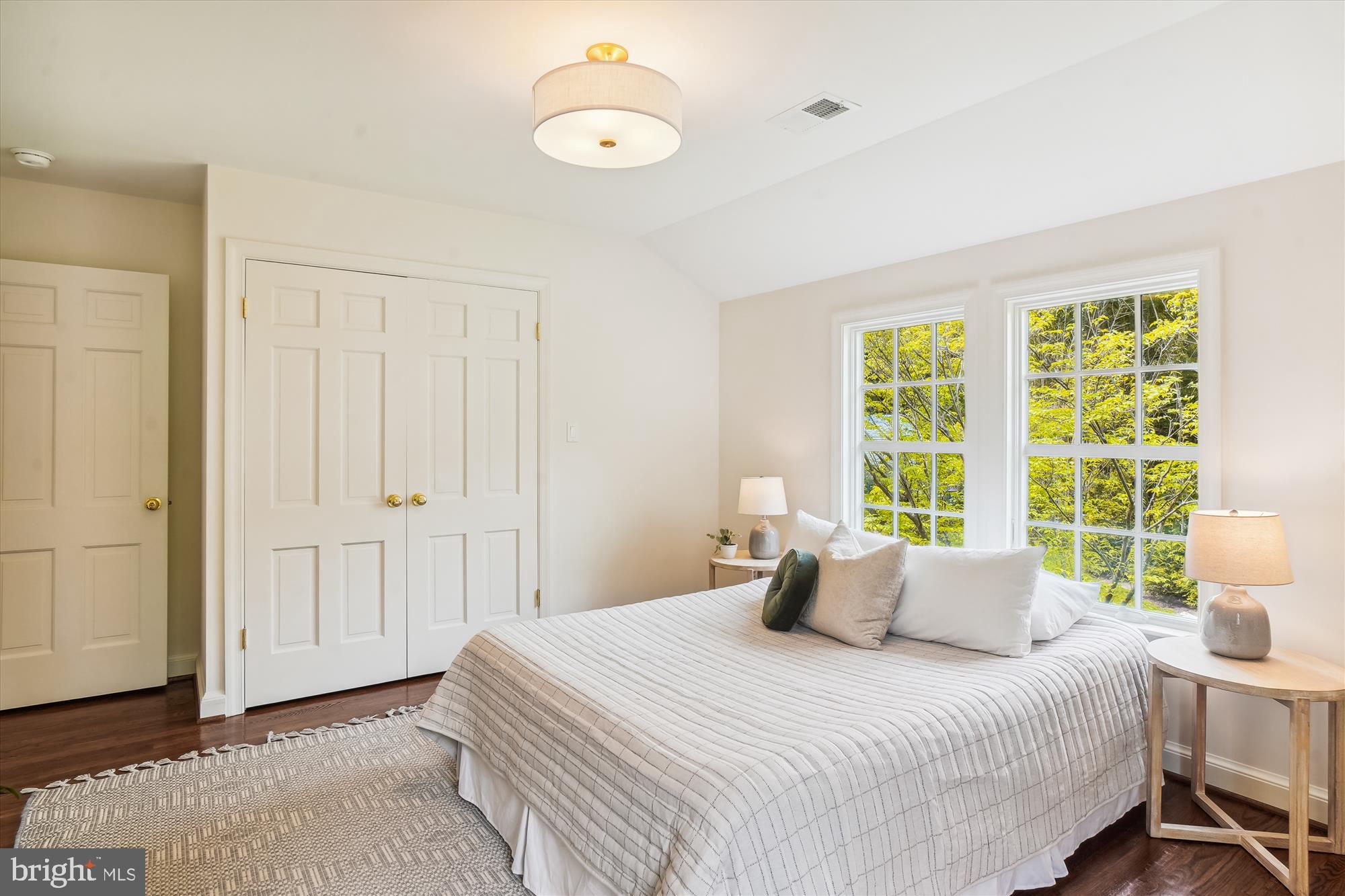 8224 Burning Tree Road Bethesda, MD 20817 - Photo 29 of 62