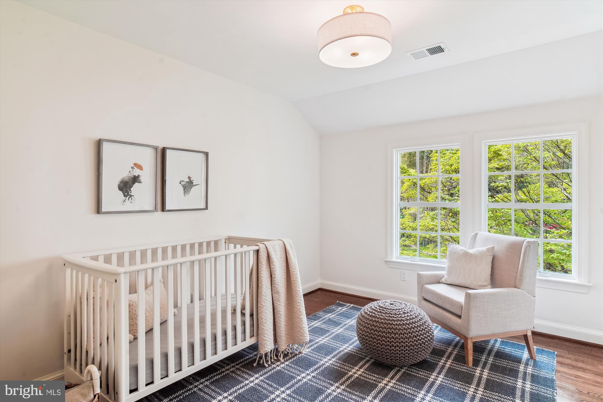 8224 Burning Tree Road Bethesda, MD 20817 - Photo 30 of 62