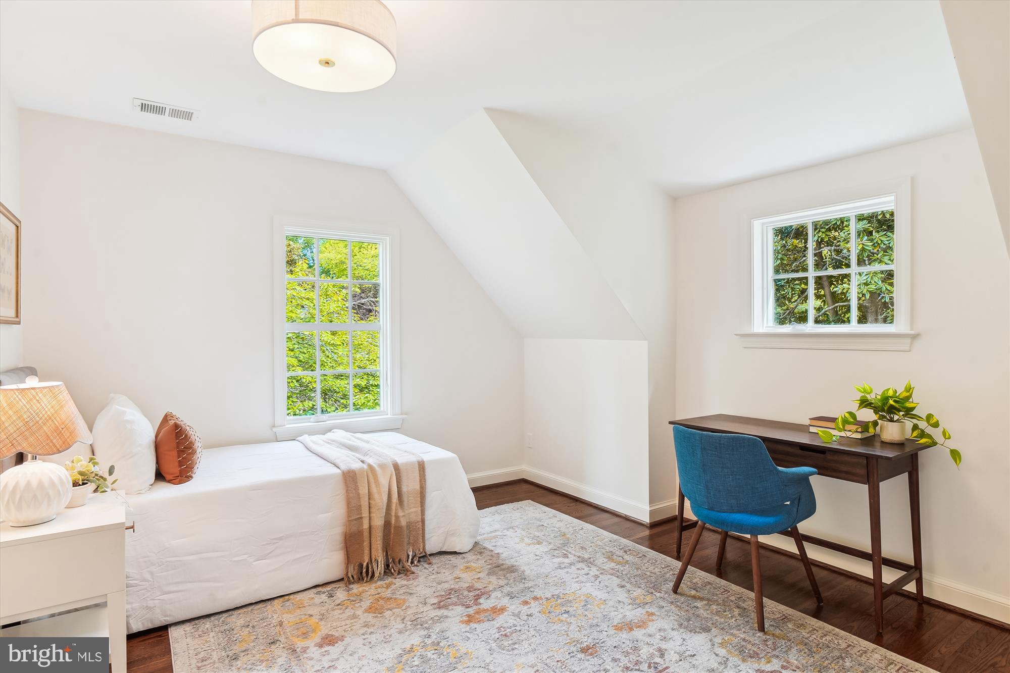 8224 Burning Tree Road Bethesda, MD 20817 - Photo 32 of 62