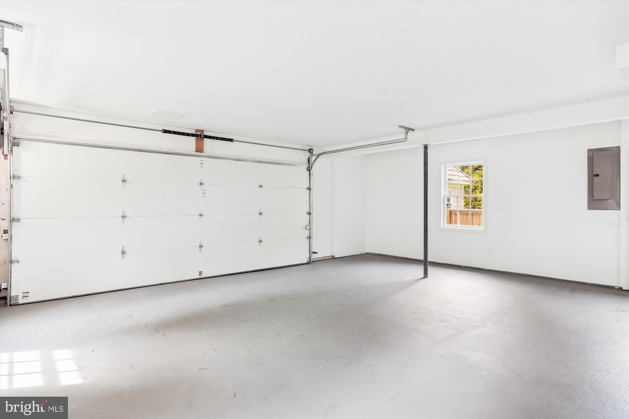 8224 Burning Tree Road Bethesda, MD 20817 - Photo 44 of 62