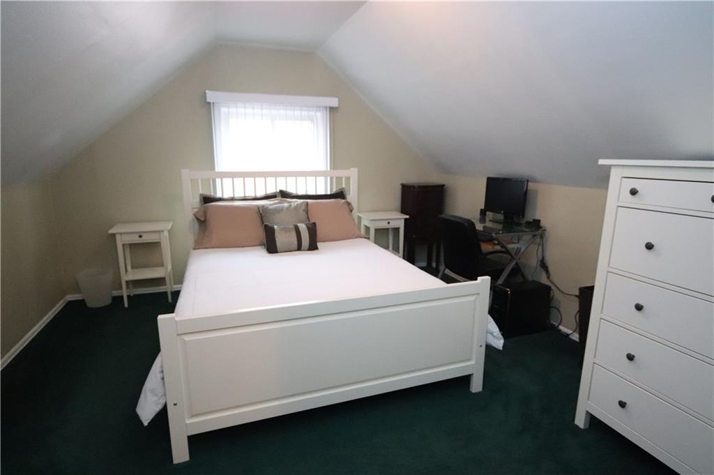 579 Lindsay Road Carnegie, PA 15106 - Photo 13 of 20 Gallery Image 13