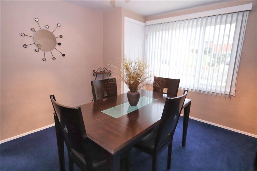 579 Lindsay Road Carnegie, PA 15106 - Photo 6 of 20 Gallery Image 6