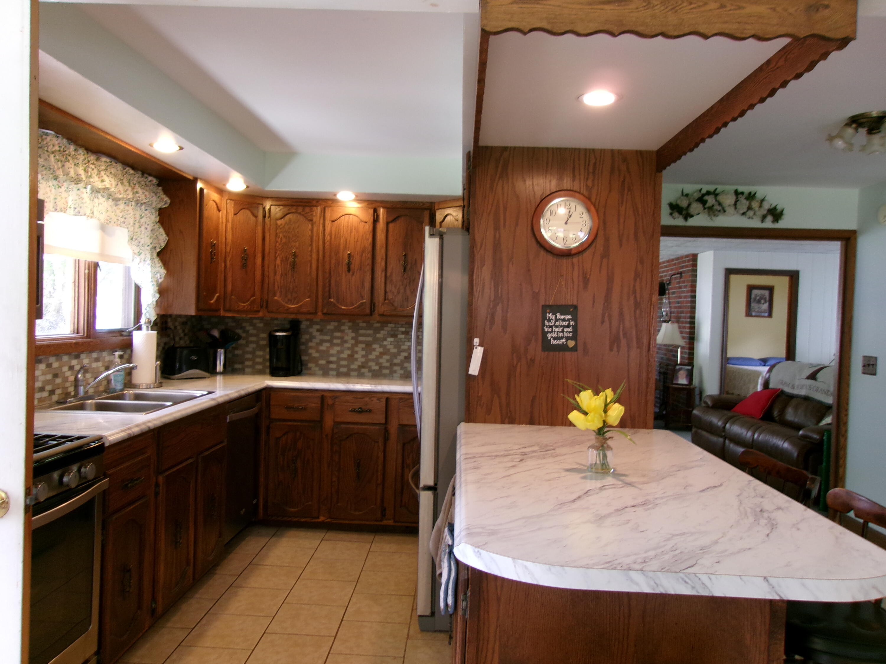 28 Keith Street Livermore, ME 04253 - Photo 16 of 76 Country Oak Kitchen