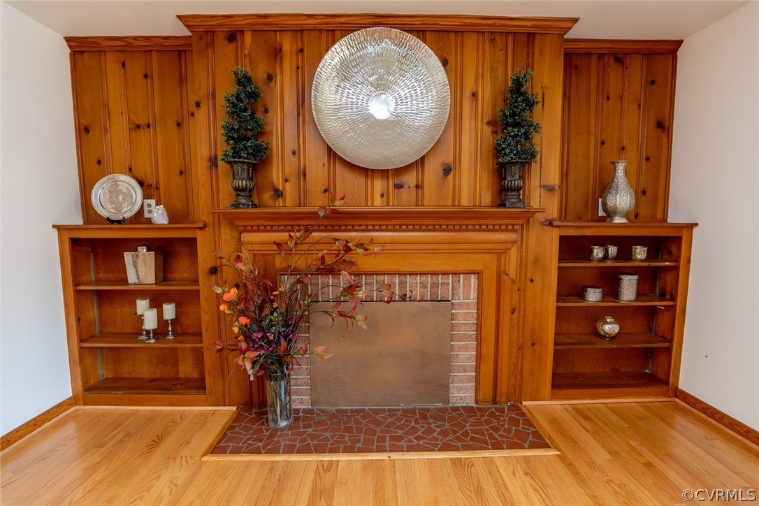 5440 Catterick Road North Chesterfield, VA 23234 - Photo 4 of 27 Living Room Built-in Bookcase & Fireplace