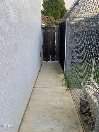 $1,950 | 8693 Medford Street, Ventura, CA 93004