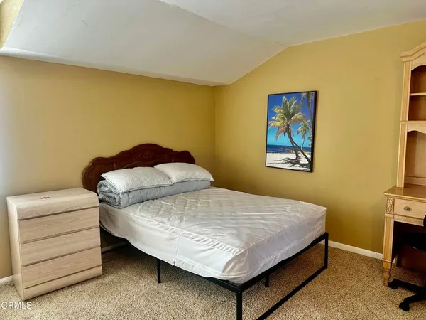 $1,950 | 8693 Medford Street, Ventura, CA 93004