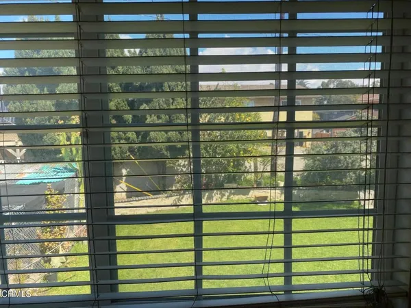$1,950 | 8693 Medford Street, Ventura, CA 93004