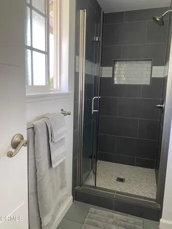 $1,950 | 8693 Medford Street, Ventura, CA 93004