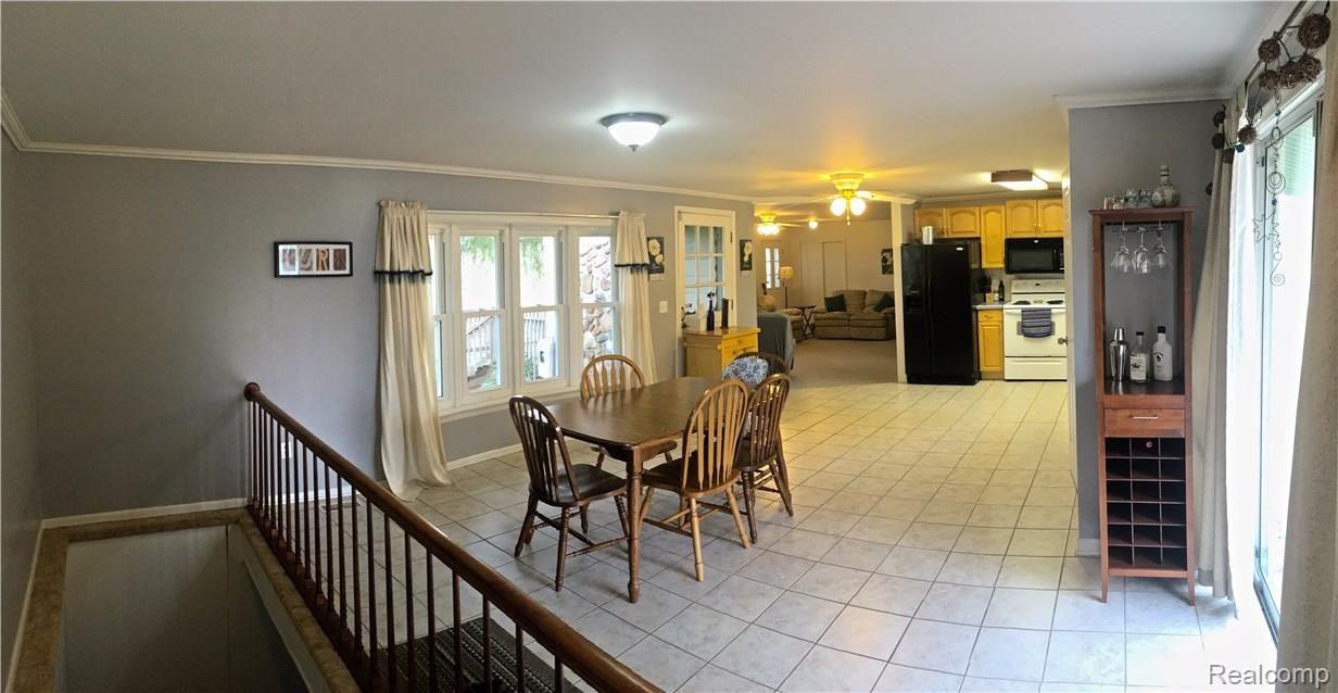 9221 West Mount Morris Road Flushing, MI 48433 - Photo 13 of 33 eIMG_2378.jpg
