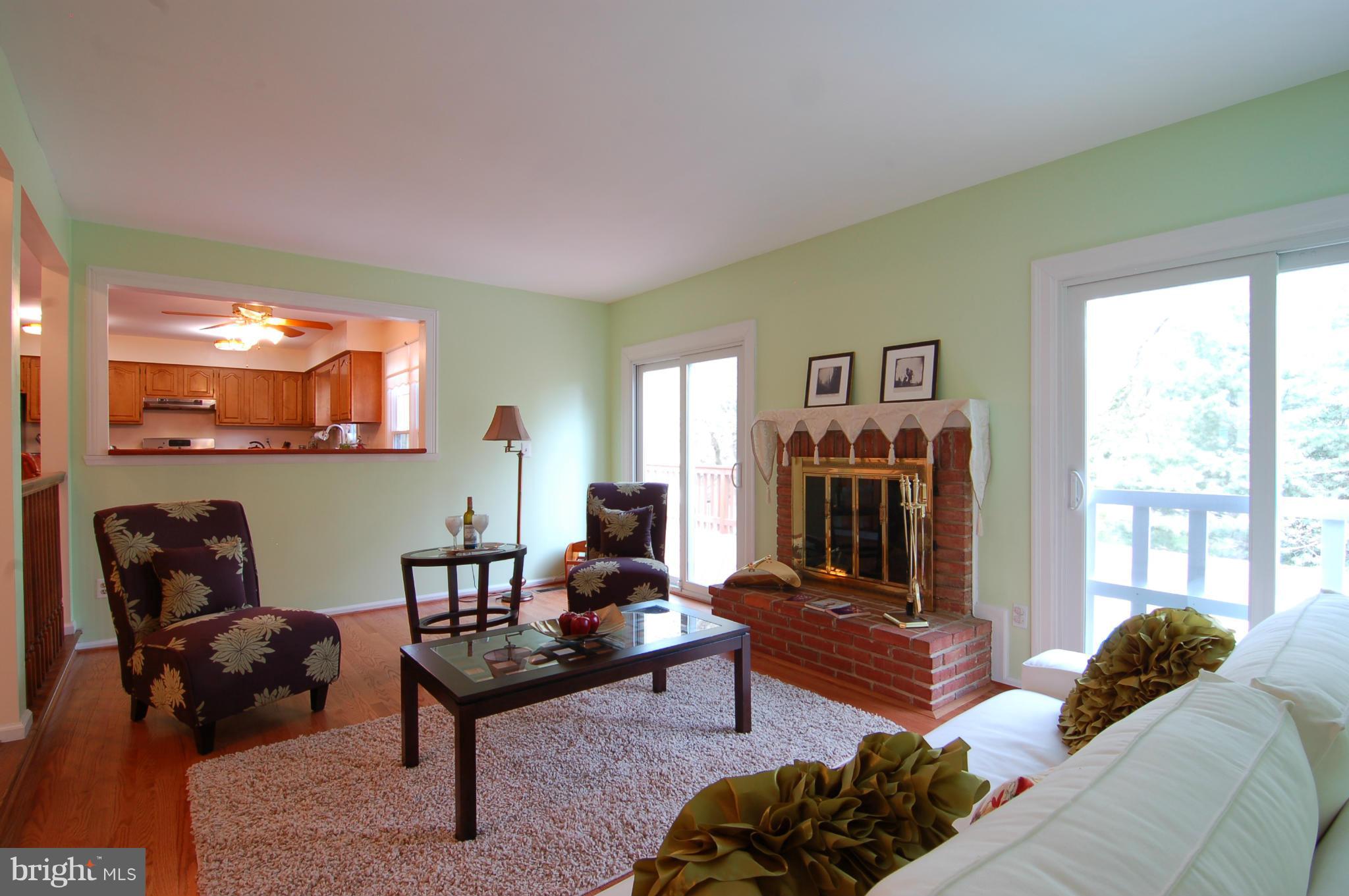13612 Turnmore Road Silver Spring, MD 20906 - Photo 11 of 30 Family Room
