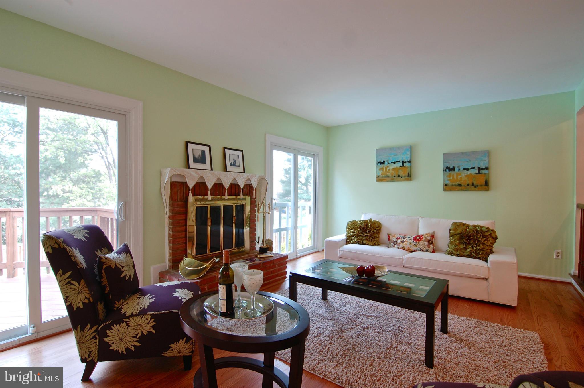 13612 Turnmore Road Silver Spring, MD 20906 - Photo 12 of 30 Family Room