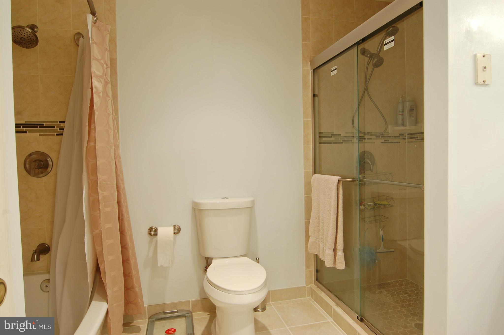 13612 Turnmore Road Silver Spring, MD 20906 - Photo 16 of 30 Bath (Master)