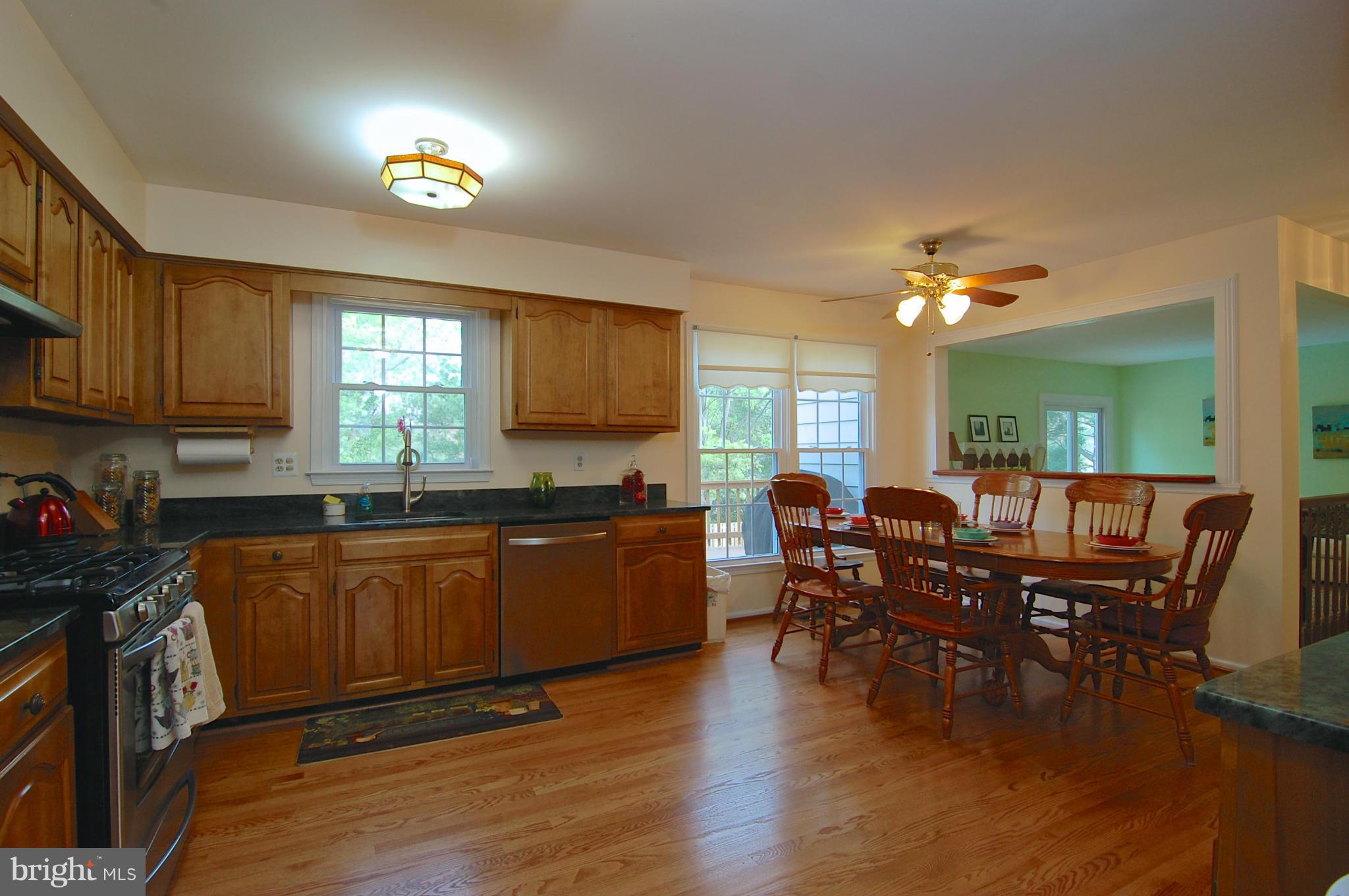 13612 Turnmore Road Silver Spring, MD 20906 - Photo 5 of 30 Kitchen