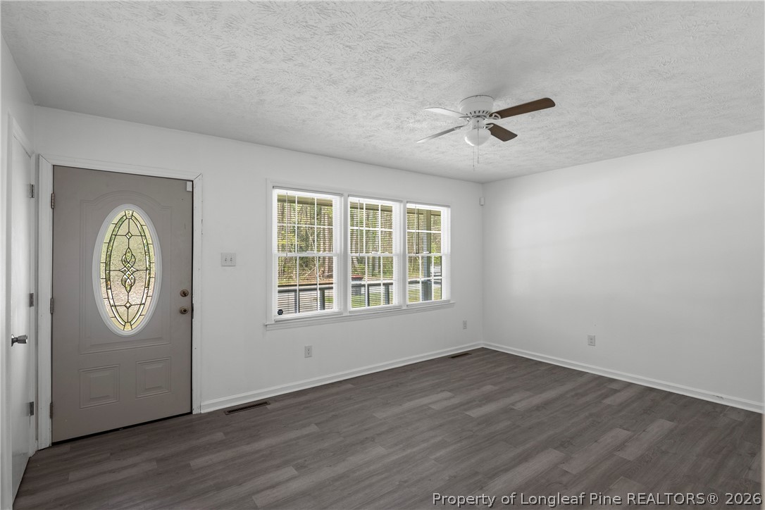 202 Mercer Street Red Springs, NC 28377 - Photo 4 of 23