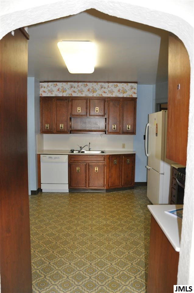 3436 Coolidge Road Jackson, MI 49203 - Photo 6 of 29 Photo 7