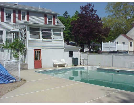 13 Dufton Road Andover, MA 01810 - Photo 7 of 7 Gallery Image 7
