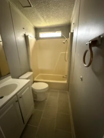 $1,600 | 9301 Southeast 61st Drive, Okeechobee, FL 34974