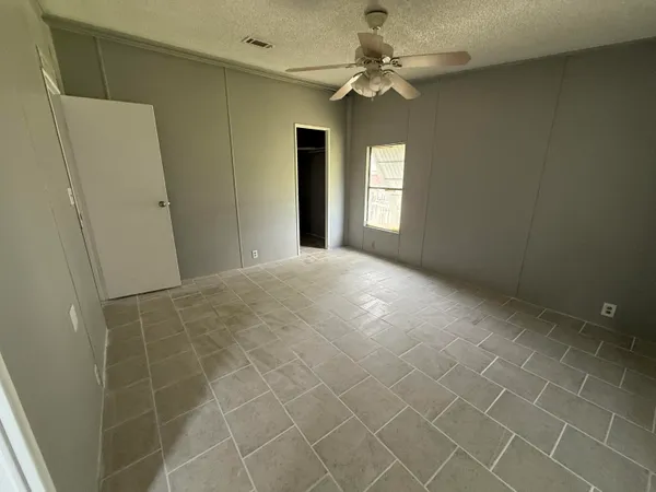 $1,550 | 9301 Southeast 61st Drive, Okeechobee, FL 34974