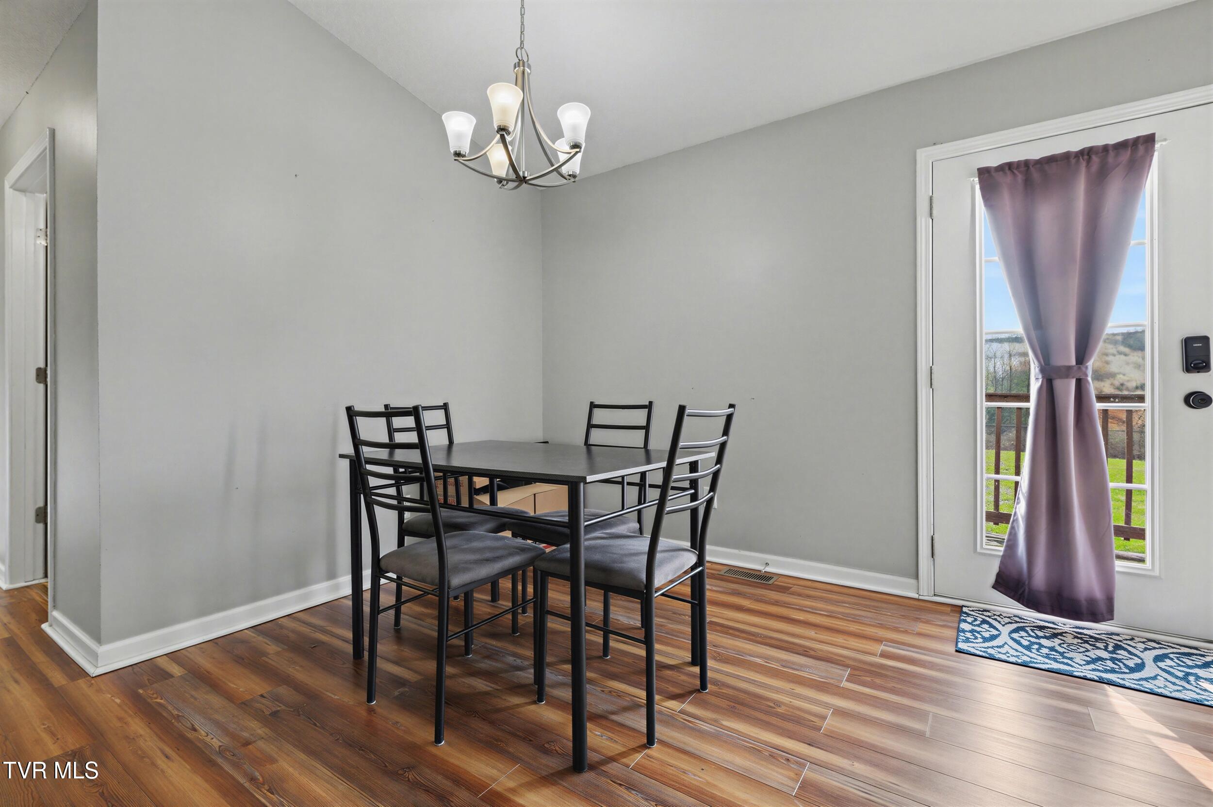 1630 Whitehouse Road Greeneville, TN 37745 - Photo 12 of 26 12_7