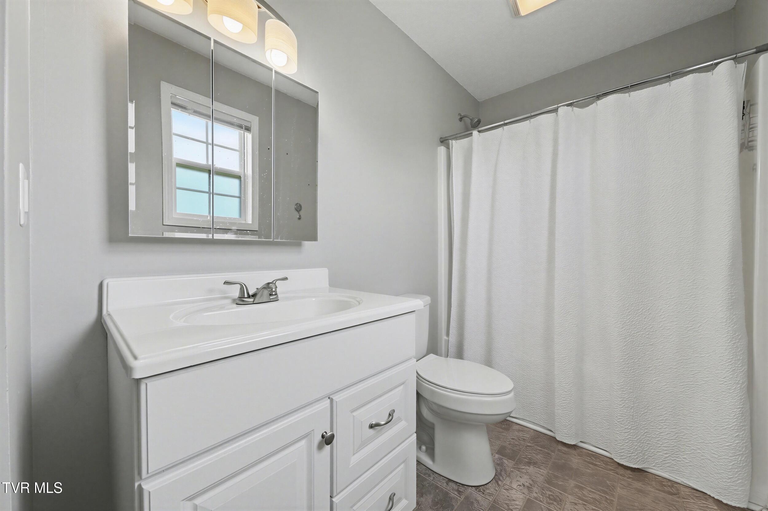 1630 Whitehouse Road Greeneville, TN 37745 - Photo 22 of 26 22_21