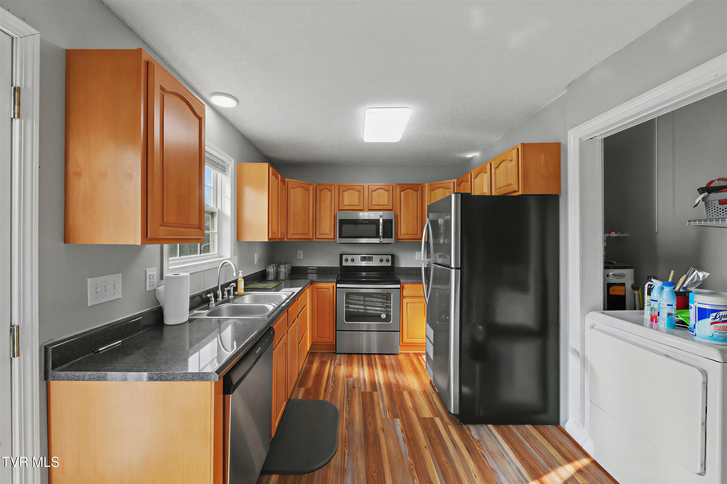 1630 Whitehouse Road Greeneville, TN 37745 - Photo 8 of 26 8_10