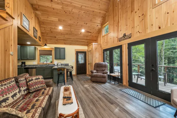 $465,000 | 479 River Road, Plymouth, NH 03264