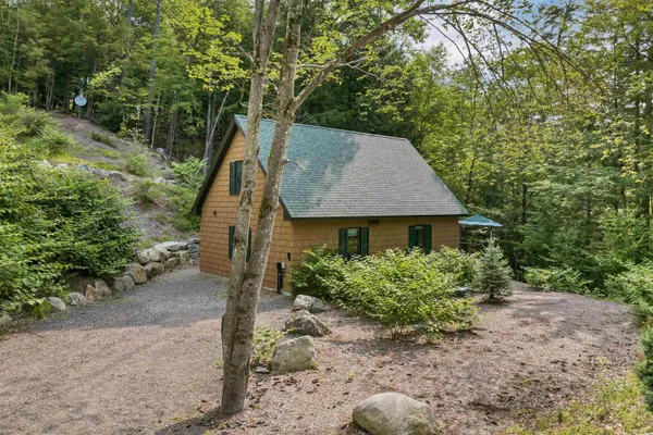 $465,000 | 479 River Road, Plymouth, NH 03264