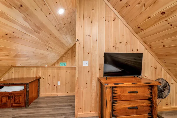 $465,000 | 479 River Road, Plymouth, NH 03264