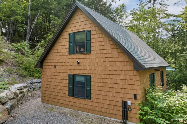 $465,000 | 479 River Road, Plymouth, NH 03264