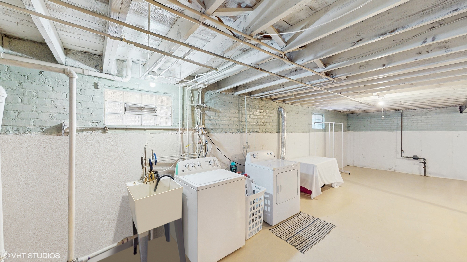 3052 East 97th Street Chicago, IL 60617 - Photo 14 of 19 a utility room with dryer and washer