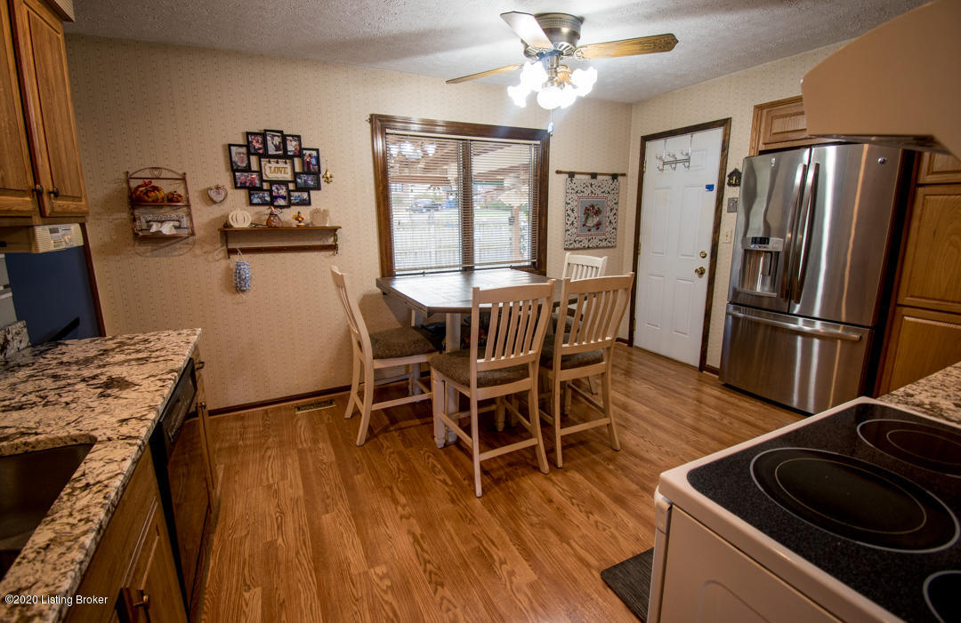 6316 Park Road Crestwood, KY 40014 - Photo 31 of 50 DSC_0504