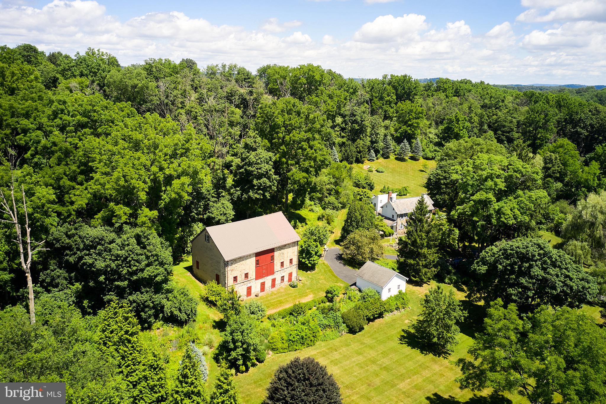 2884 Gallows Hill Road Riegelsville, PA 18077 - Photo 4 of 53