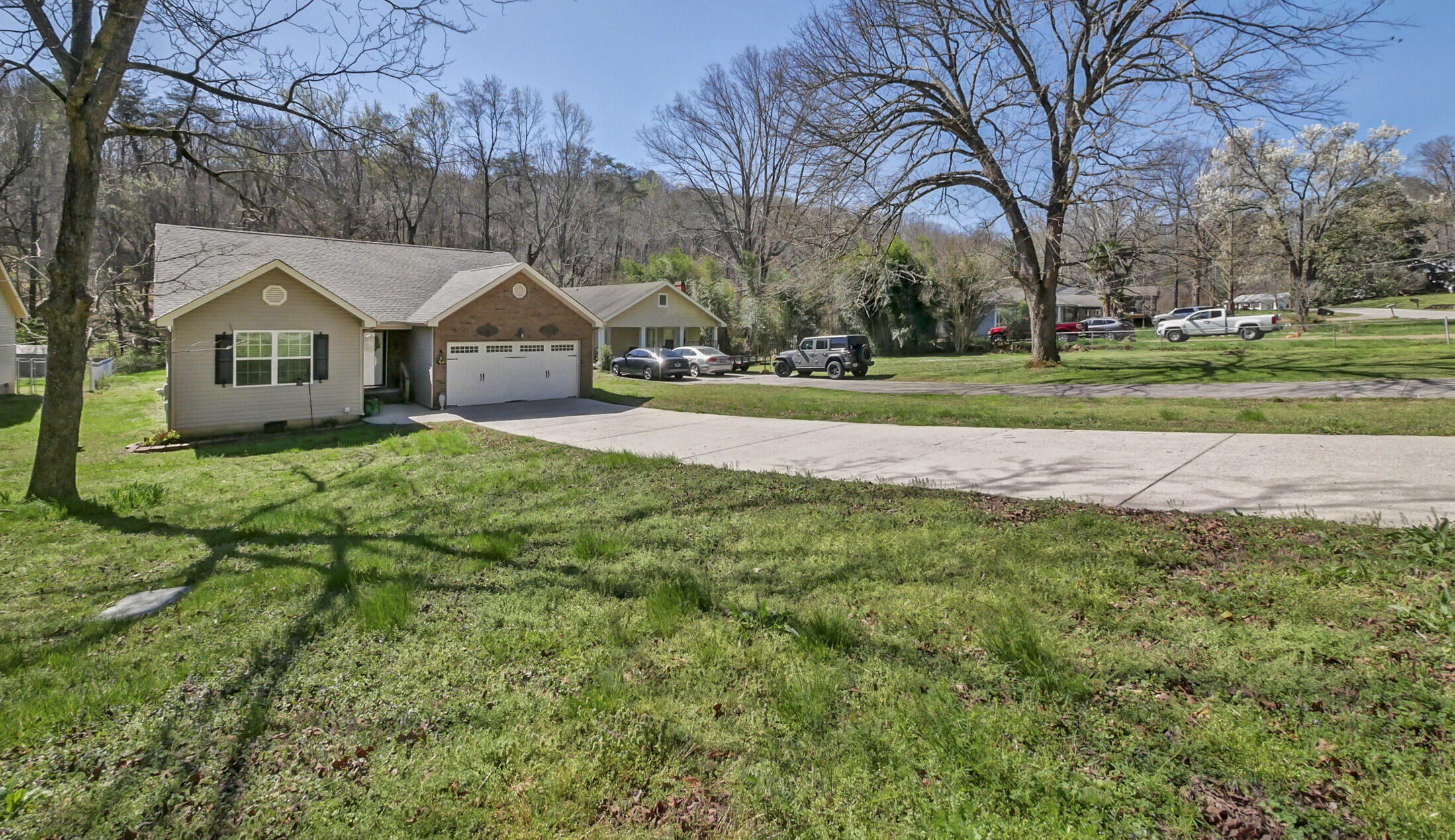 3810 Kellys Ferry Road Chattanooga, TN 37419 - Photo 29 of 31 28-P1720270_1_2_3_4