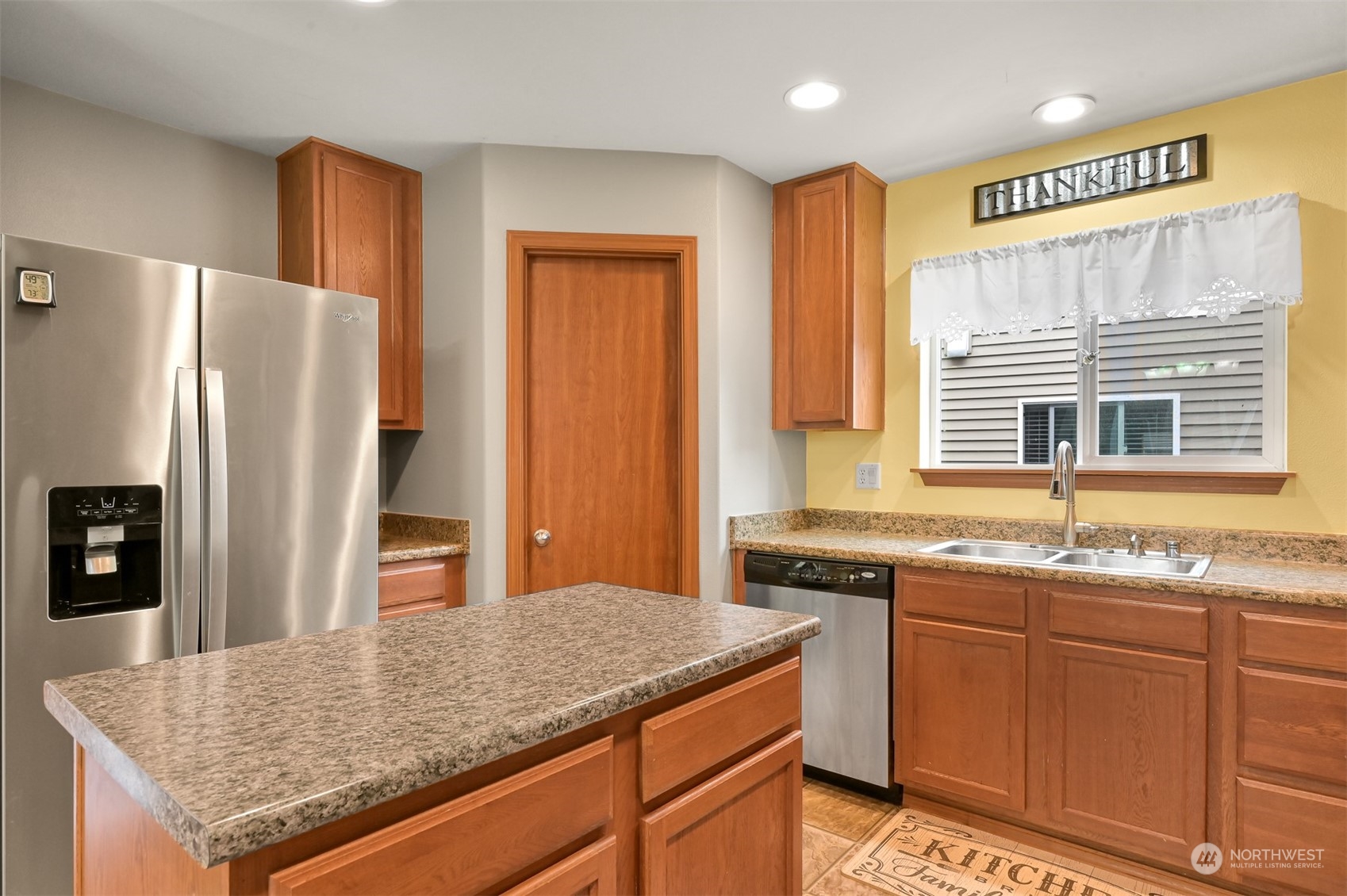 5332 Razor Peak Drive Mount Vernon, WA 98273 - Photo 14 of 31 Gallery Image 14