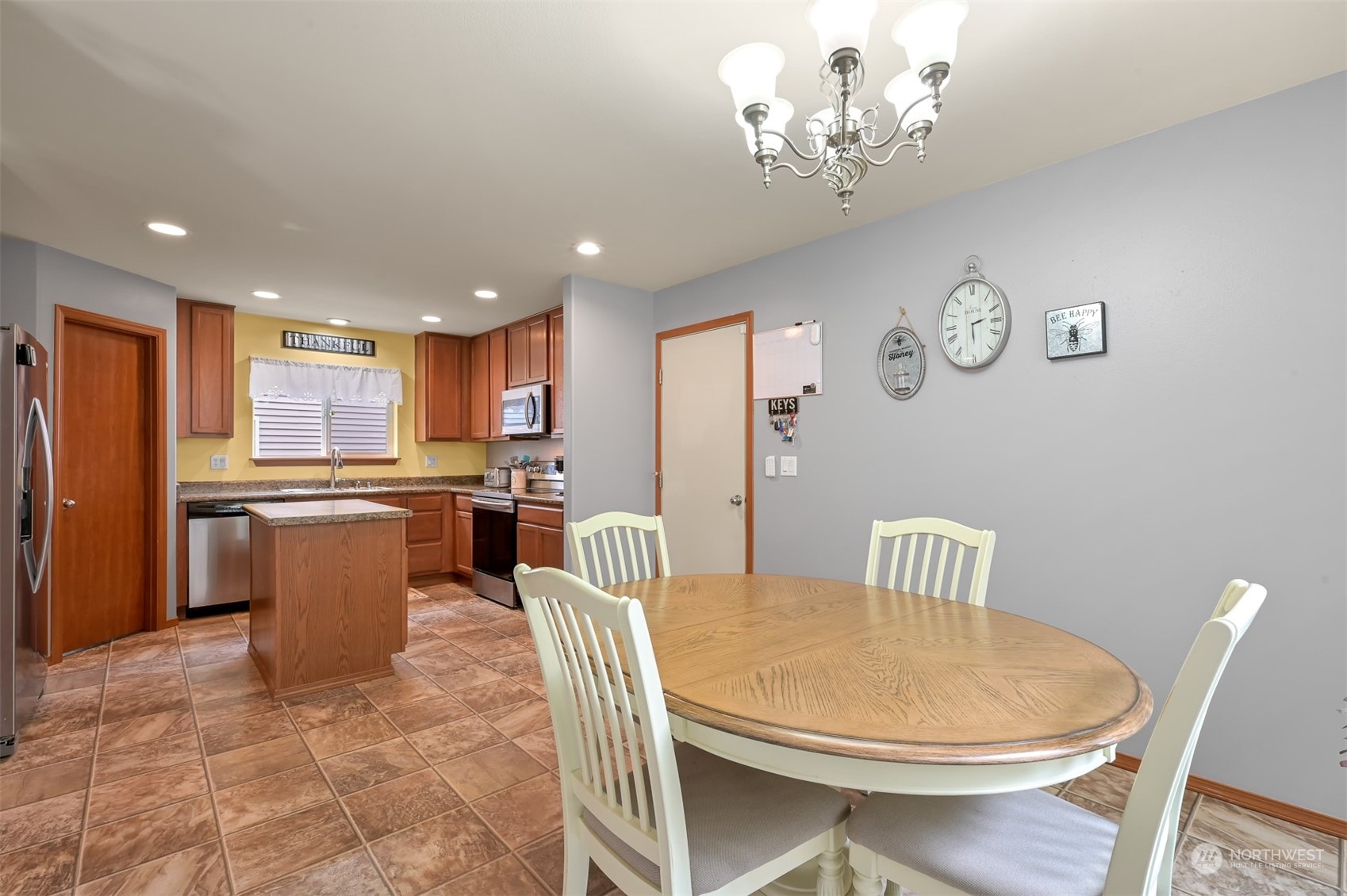 5332 Razor Peak Drive Mount Vernon, WA 98273 - Photo 10 of 31 Gallery Image 10