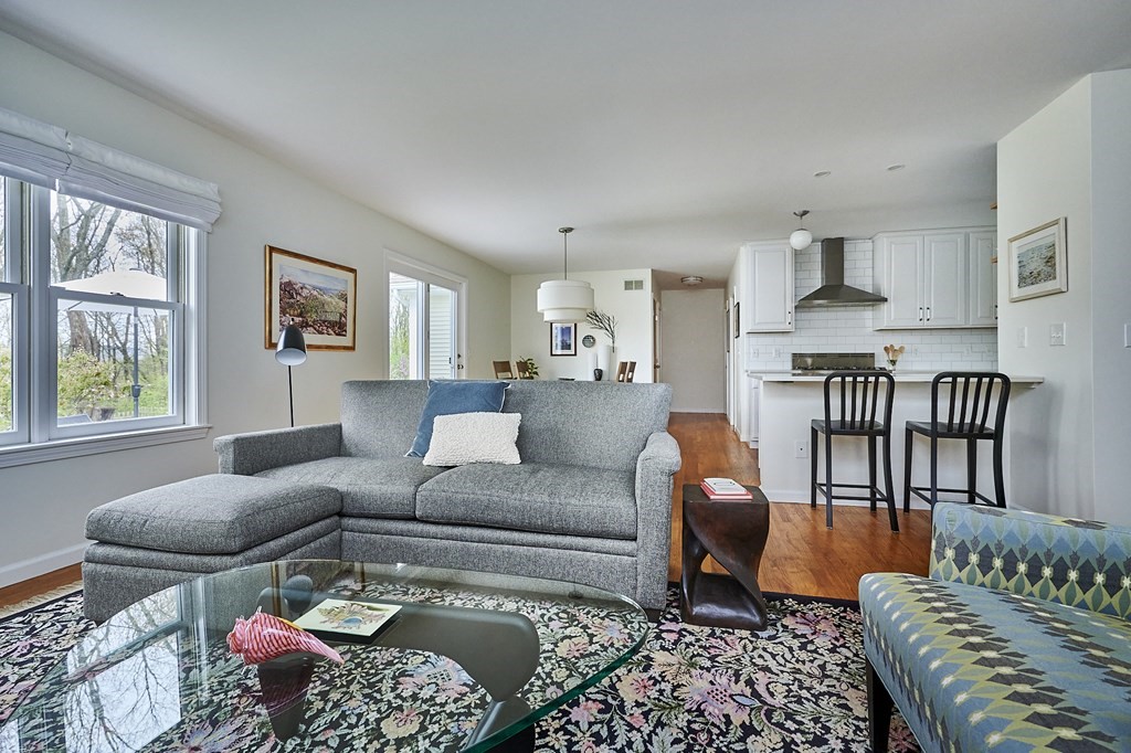 7 High Meadow Road Hadley, MA 01035 - Photo 8 of 42 Gallery Image 8