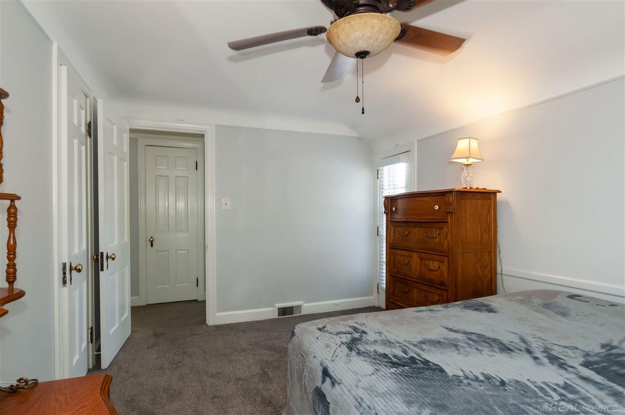 335 Merriweather Road Grosse Pointe Farms, MI 48236 - Photo 23 of 36 Gallery Image 23
