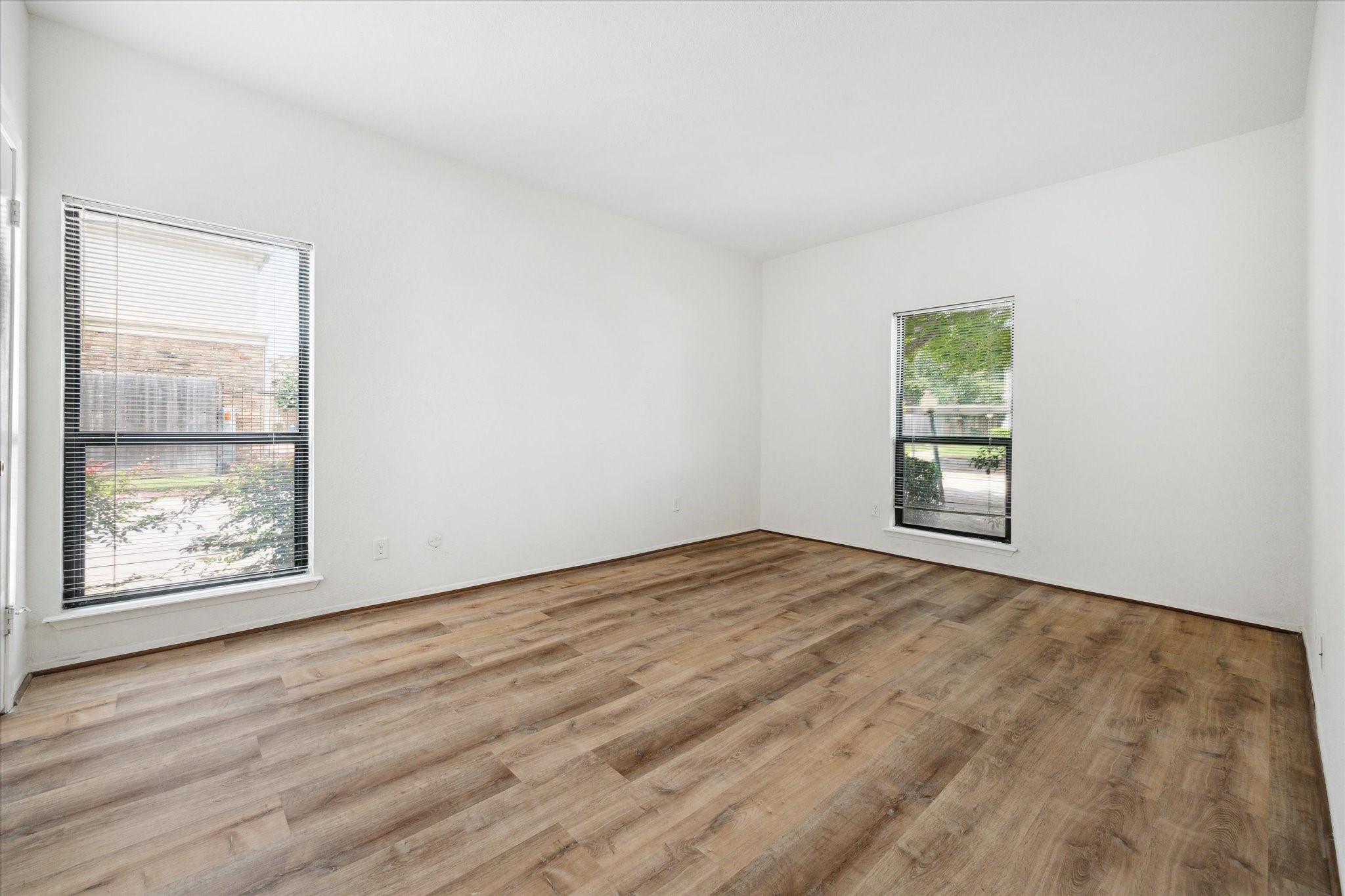 2425 Augusta Drive, Unit 7 Houston, TX 77057 - Photo 8 of 11