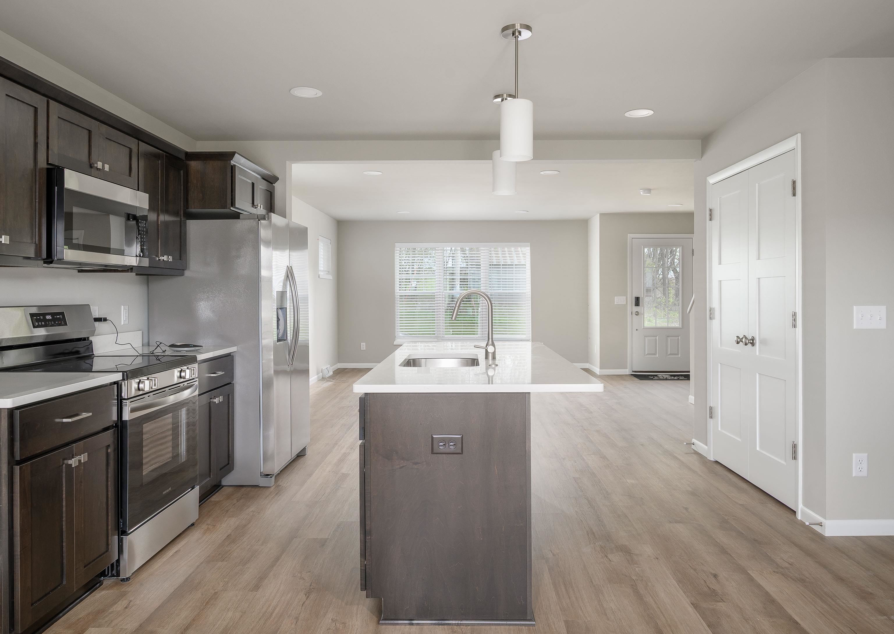 625 Schewe Road Middleton, WI 53562 - Photo 7 of 16