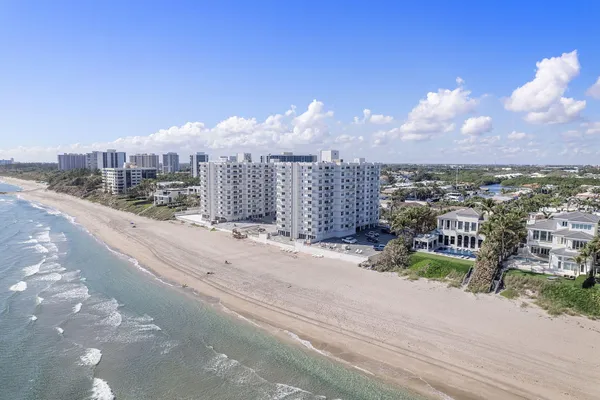 $899,000 | 4505 South Ocean Boulevard, Unit 307, Highland Beach, FL 33487
