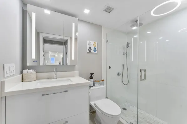 $899,000 | 4505 South Ocean Boulevard, Unit 307, Highland Beach, FL 33487