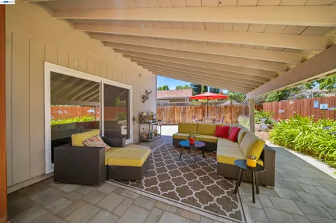 $1,523,000 | 7365 Tulipwood Circle, Pleasanton, CA 94588