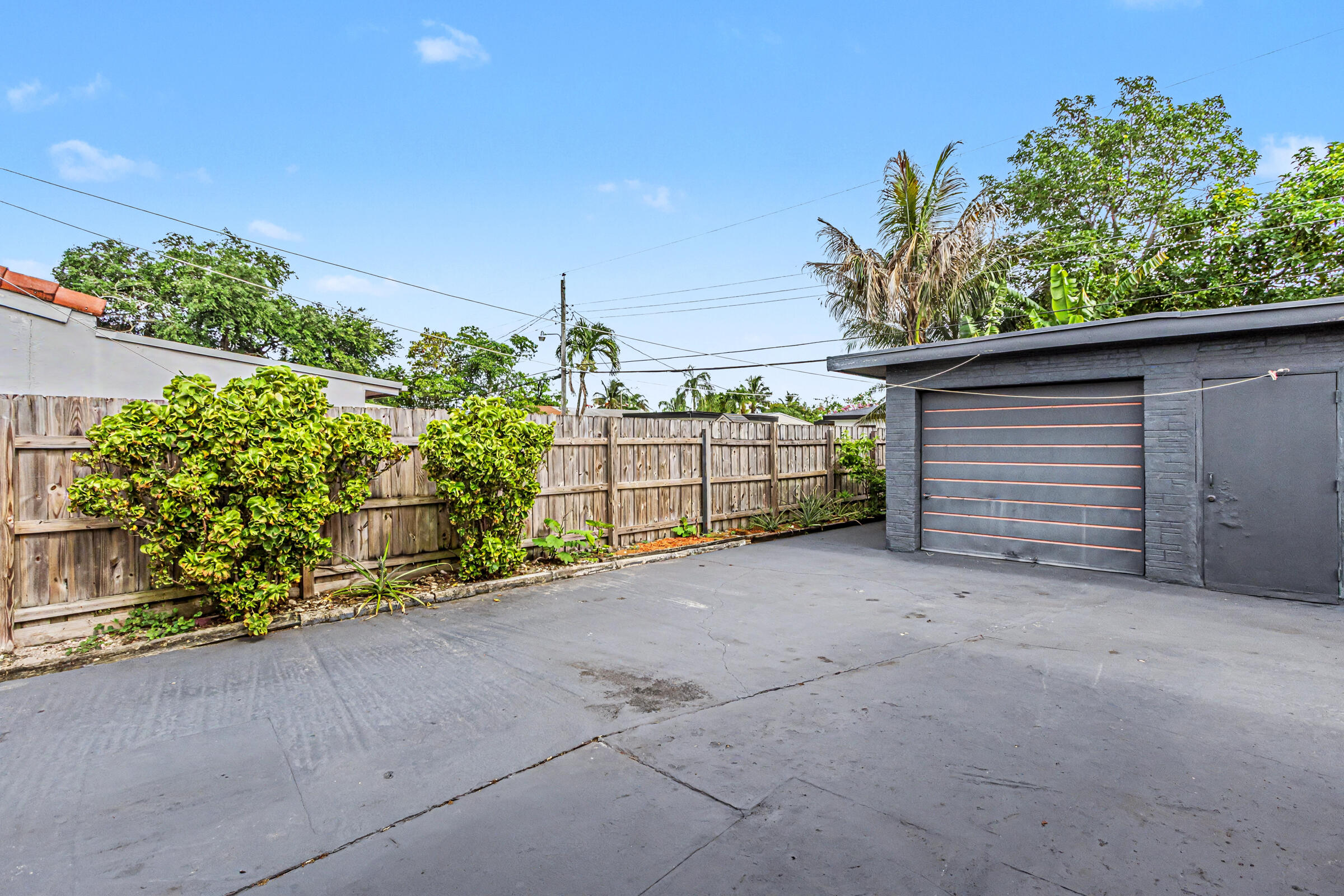 6417 Southwest 23rd Street Miramar, FL 33023 - Photo 7 of 45 6417-6