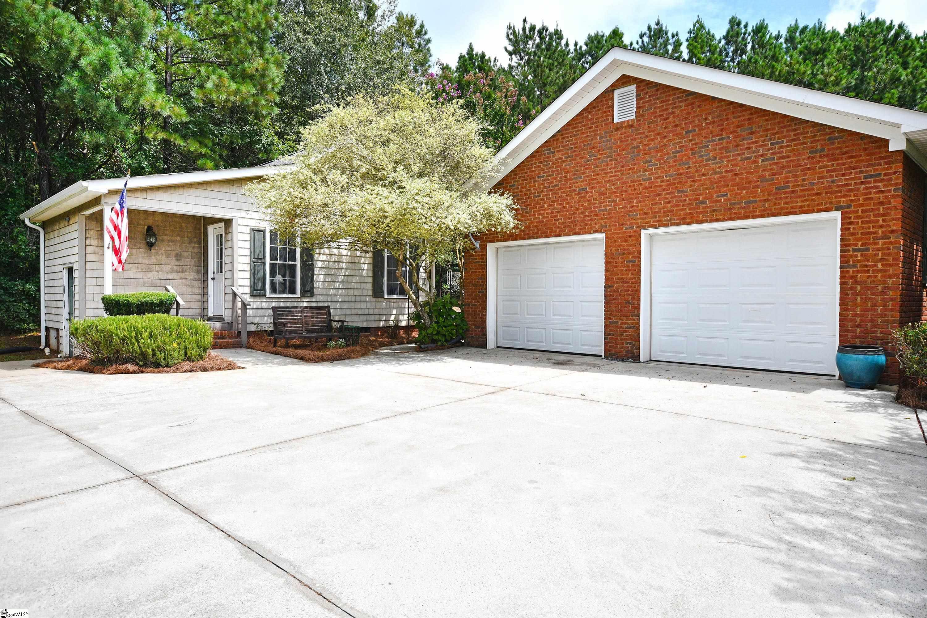 113 Haines Road Pickens, SC 29671 - Photo 3 of 48
