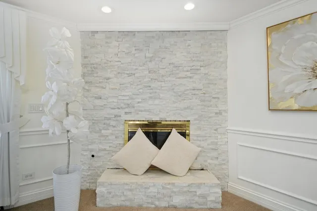 $709,000 | 606 South Arlington Heights Road, Arlington Heights, IL 60005