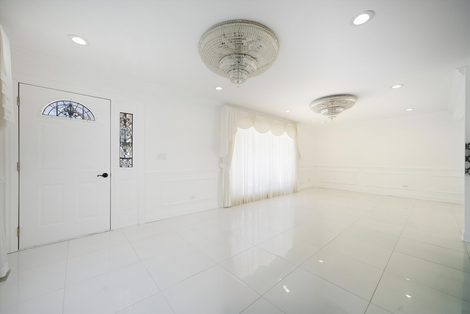 606 South Arlington Heights Road Arlington Heights, IL 60005 - Photo 2 of 36