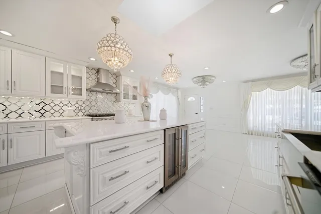 $709,000 | 606 South Arlington Heights Road, Arlington Heights, IL 60005