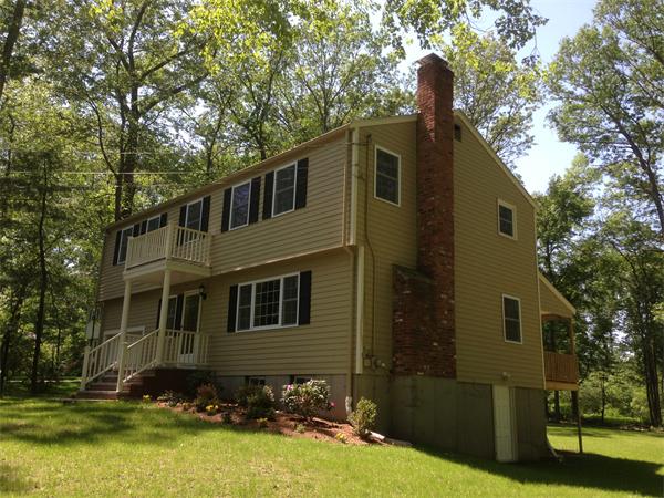 3 Matthew Street Andover, MA 01810 - Photo 2 of 17 Gallery Image 2
