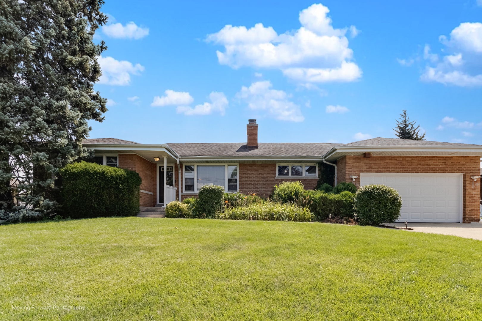 125 Oakleaf Drive Addison, IL 60101 - Photo 1 of 35 Gallery Image 1