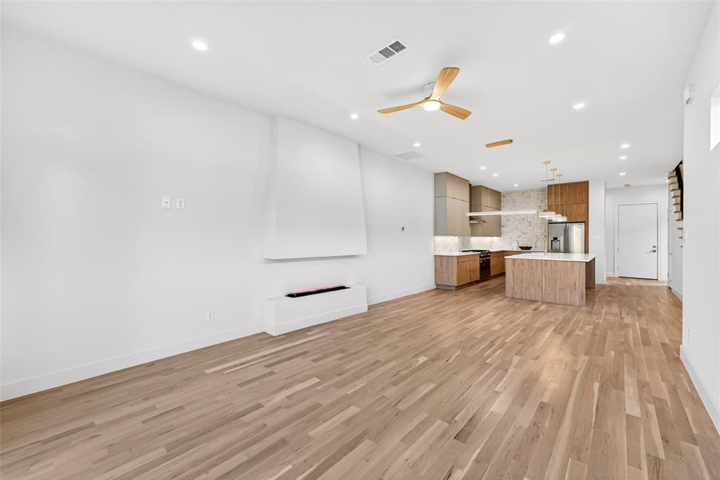 6603 Roper Street Dallas, TX 75209 - Photo 11 of 40 White oak flooring throughout.